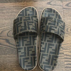 Fendi TPU FF slides Maya Nero